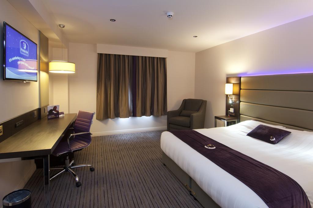 Premier Inn Liverpool City Centre - Moorfields Exterior foto